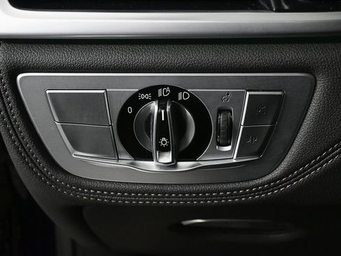 Used 2020 BMW 750i xDrive w/ Executive Package AWD/4WD image 9