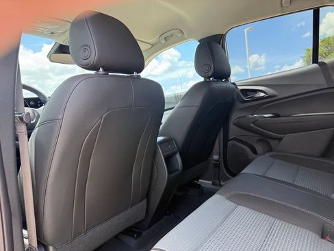 Used 2026 Chevrolet Trax LT FWD image 17
