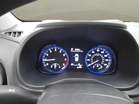 Certified 2022 Hyundai Kona SE w/ Cargo Package image 28