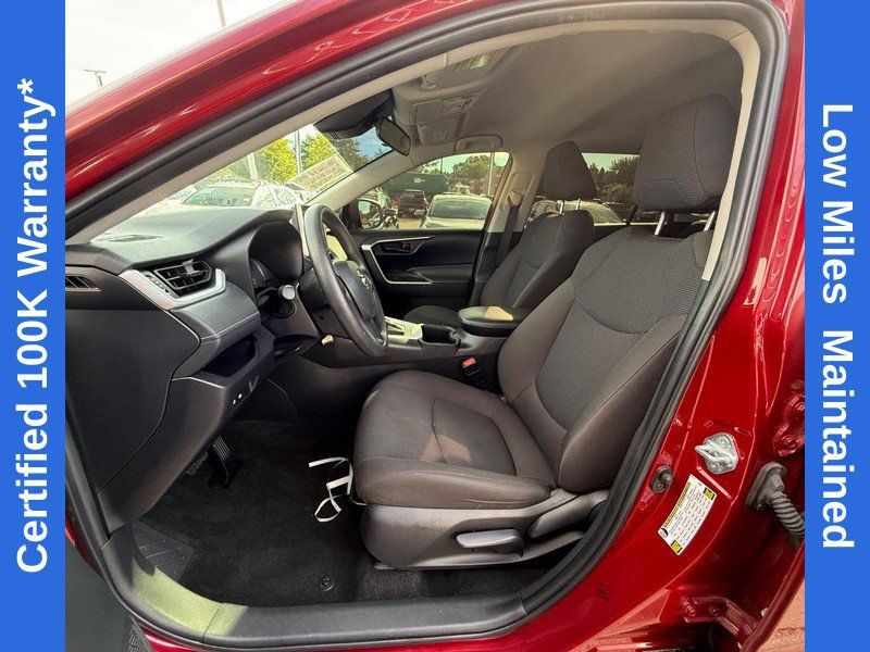 Used 2024 Toyota RAV4 LE FWD image 25