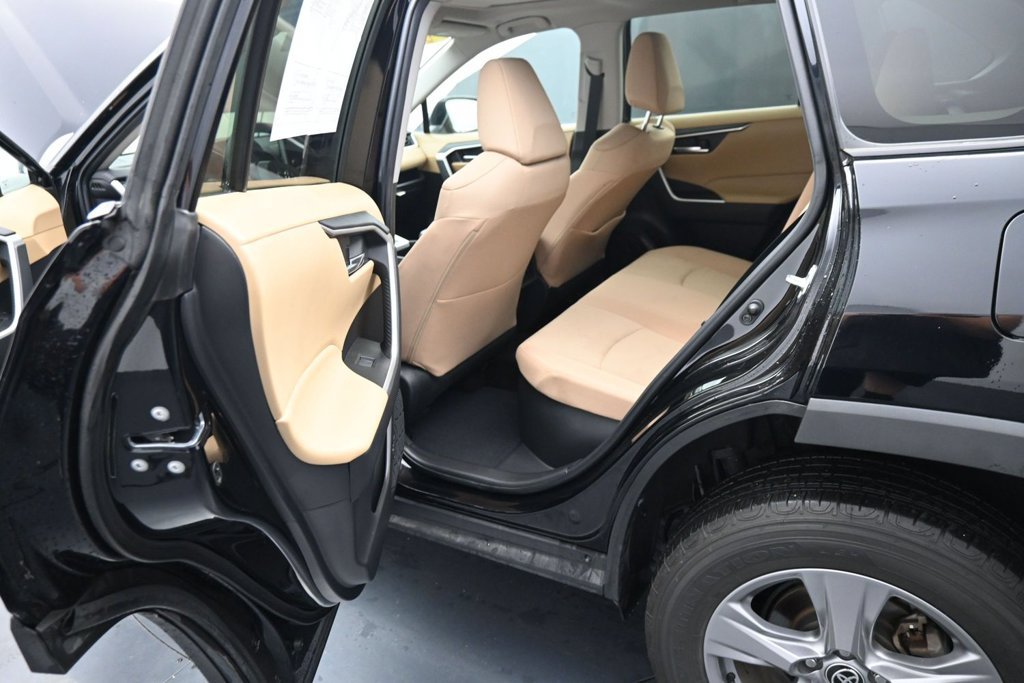 Used 2023 Toyota RAV4 XLE w/ Convenience Package AWD/4WD image 21