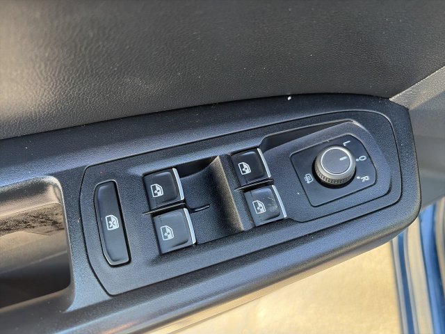 Used 2019 Volkswagen Atlas SEL R-Line AWD/4WD image 13