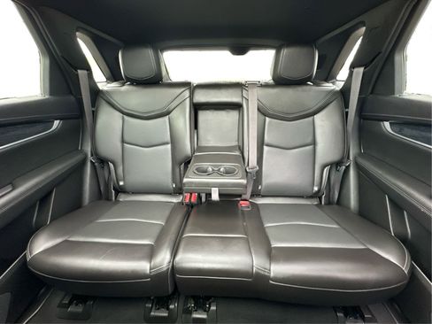Certified 2025 Cadillac XT5 Premium Luxury AWD/4WD image 15
