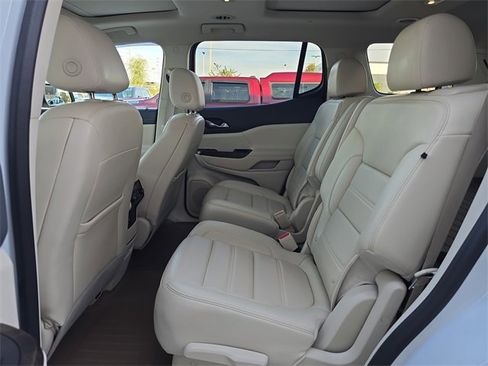 Certified 2022 GMC Acadia Denali w/ Denali Ultimate Package image 16