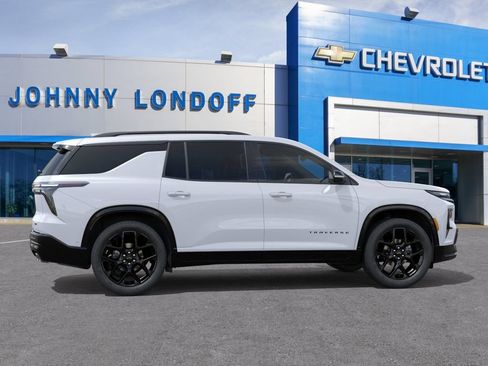 New 2026 Chevrolet Traverse RS w/ LPO, Floor Liner Package AWD/4WD image 5