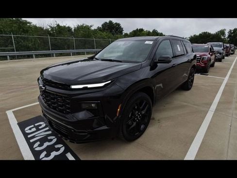 Used 2025 Chevrolet Traverse RS w/ LPO, Floor Liner Package AWD/4WD image 5