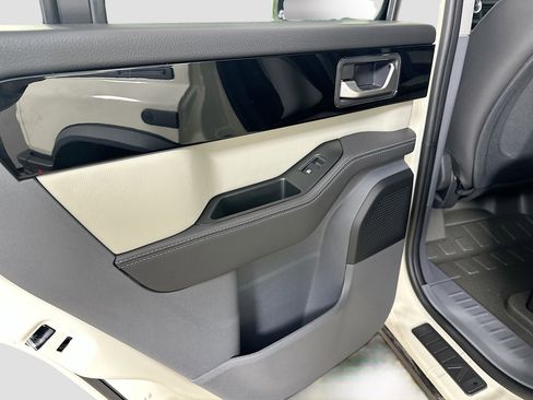 New 2025 INEOS Grenadier Fieldmaster Edition image 29