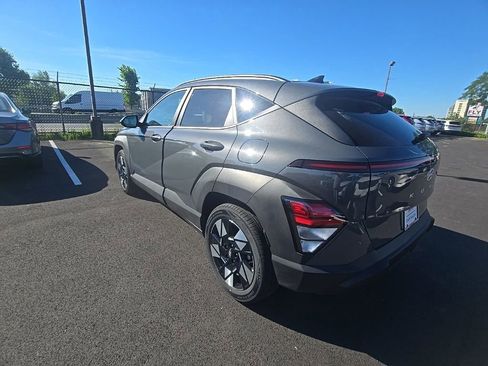 Used 2025 Hyundai Kona SEL FWD image 6