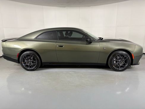 New 2026 Dodge Charger Scat Pack w/ Blacktop Package AWD/4WD image 9