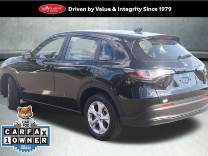 Used 2025 Honda HR-V LX