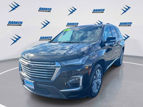 Used 2022 Chevrolet Traverse Premier image 1