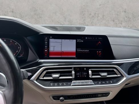 Used 2020 BMW X7 M50i w/ Dynamic Handling Package AWD/4WD image 24