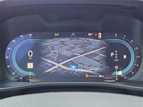 Certified 2025 Volvo XC40 B5 Ultra w/ Climate Package image 19