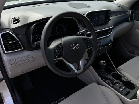Used 2019 Hyundai Tucson Value FWD image 18