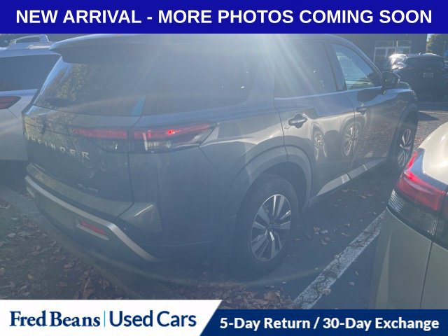 Used 2024 Nissan Pathfinder SL AWD/4WD image 7