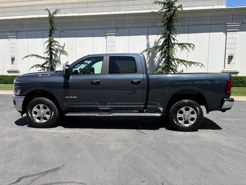 Used 2026 RAM 2500 Big Horn AWD/4WD image 11