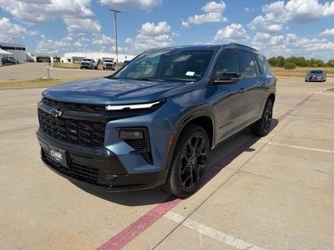 Used 2024 Chevrolet Traverse RS AWD/4WD image 8