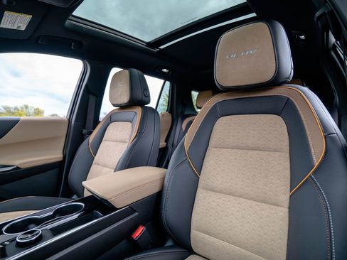 New 2026 Chevrolet Equinox ACTIV AWD/4WD image 6