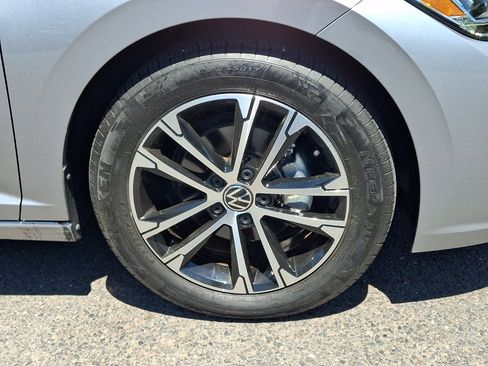 Certified 2022 Volkswagen Jetta Sport FWD image 8