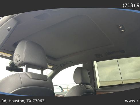 Used 2020 Audi Q8 Prestige w/ Prestige Package image 32