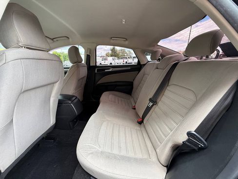 Used 2020 Ford Fusion S FWD image 17