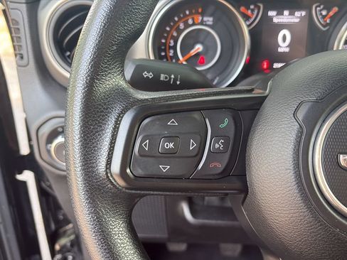 Used 2021 Jeep Wrangler Sport AWD/4WD image 18