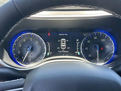 New 2026 Chrysler Pacifica Select image 25