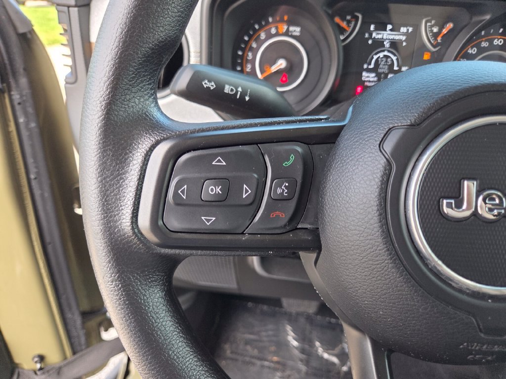 Used 2025 Jeep Gladiator Sport AWD/4WD image 32