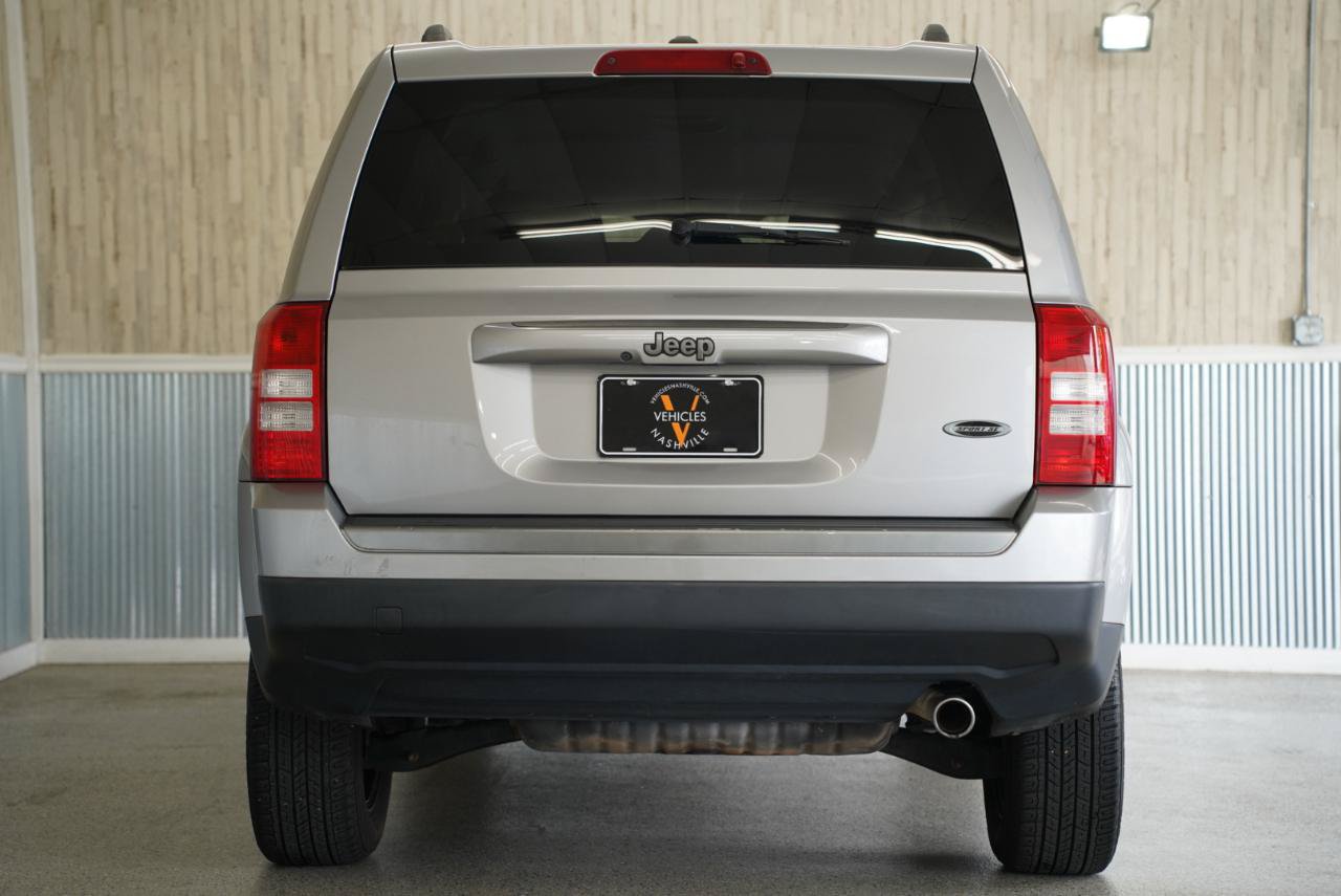 Used 2016 Jeep Patriot Sport w/ Power Value Group FWD image 9