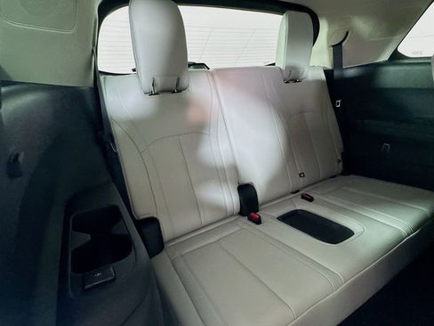 Certified 2026 INFINITI QX60 Luxe w/ Family Package image 36