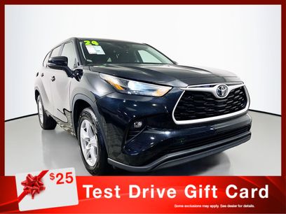 Used 2024 Toyota Highlander LE