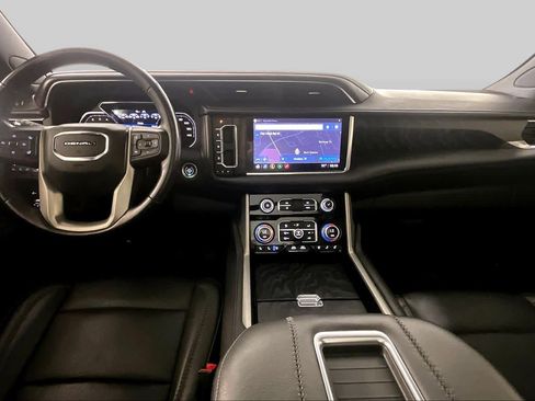Used 2021 GMC Yukon Denali w/ Denali Premium Package RWD image 15