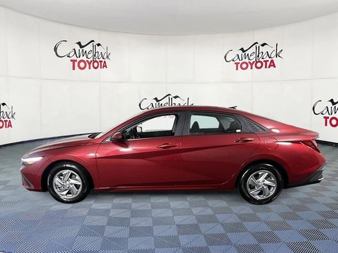 Used 2024 Hyundai Elantra SE image 5