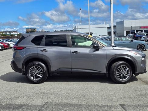 Used 2021 Nissan Rogue S image 27