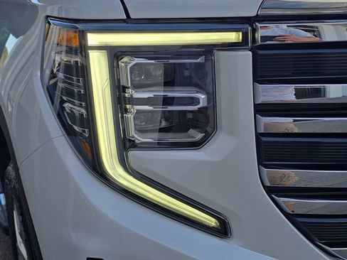 New 2026 GMC Sierra 1500 SLT w/ SLT Premium Plus Package AWD/4WD image 10