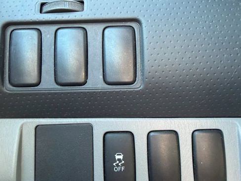 Used 2011 Toyota Tacoma 2WD Regular Cab image 15