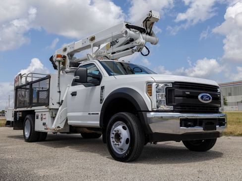 Used 2019 Ford F550 2WD Regular Cab Super Duty image 1