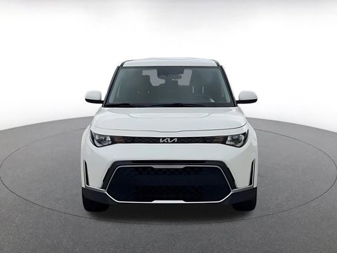 Used 2025 Kia Soul LX w/ LX Technology Package image 4