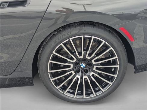 New 2026 BMW 760i xDrive w/ Executive Package AWD/4WD image 9
