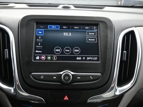 Used 2020 Chevrolet Equinox LT image 18