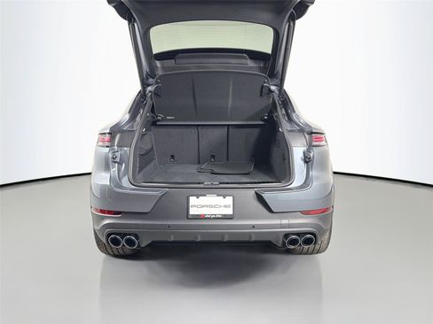 Certified 2026 Porsche Cayenne Coupe AWD/4WD image 36