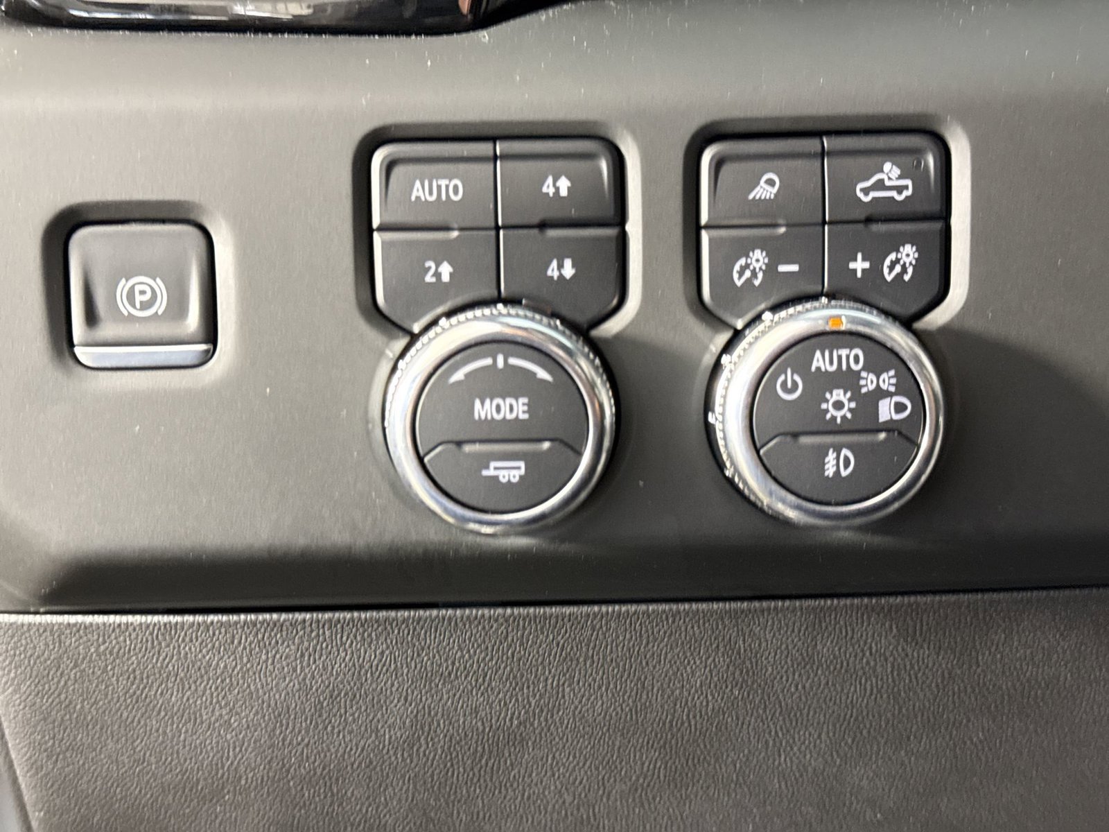 Used 2024 GMC Sierra 1500 AT4X AWD/4WD image 14