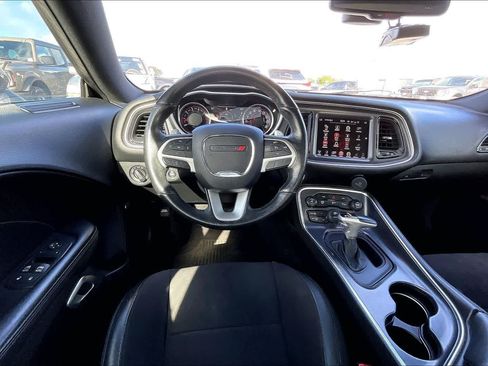 Used 2016 Dodge Challenger R/T Scat Pack RWD image 13