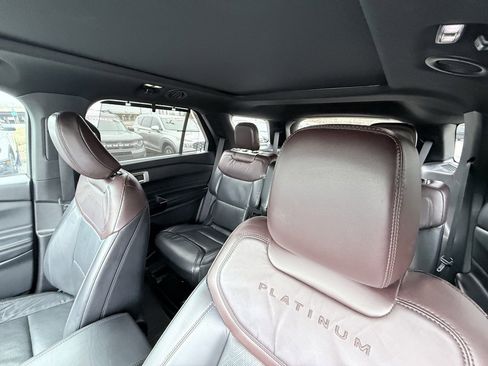 Used 2021 Ford Explorer Platinum w/ Equipment Group 601A image 25