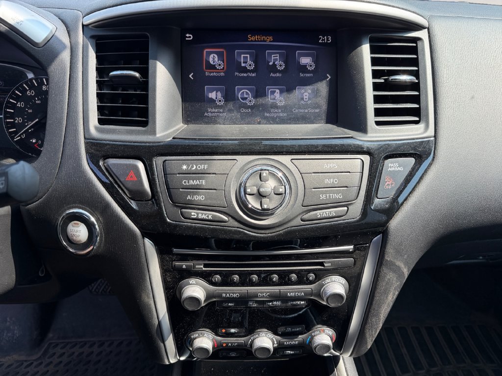 Used 2018 Nissan Pathfinder S AWD/4WD image 7