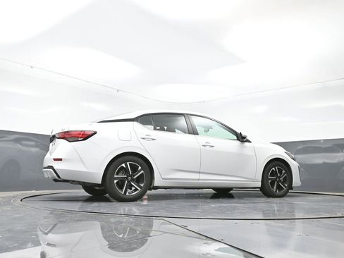 Used 2024 Nissan Sentra SV image 23