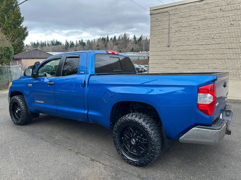 Used 2016 Toyota Tundra SR5 w/ SR5 Upgrade Package image 7