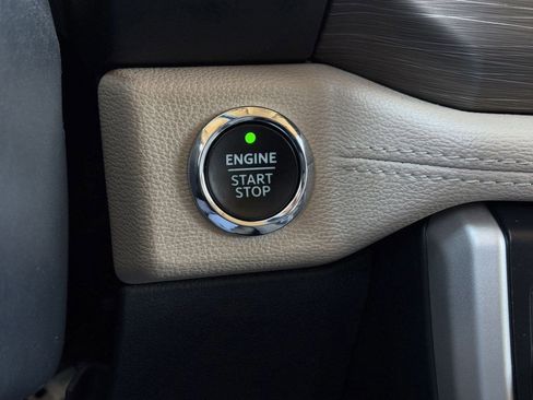 Certified 2022 Ford Expedition Max Limited image 18