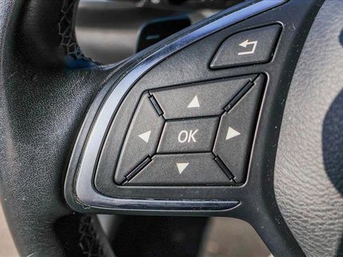 Used 2019 INFINITI QX30 Premium w/ Navigation Package image 14