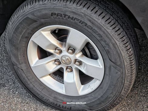 Used 2016 RAM 1500 Express RWD image 13